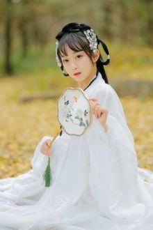 Bia cui minh