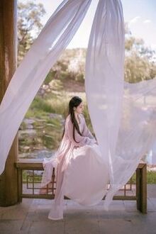 Bia cui minh